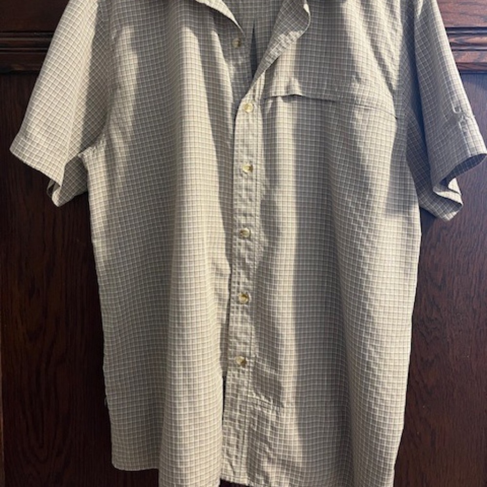 Avia Short Sleeve Mens Travel Shirt